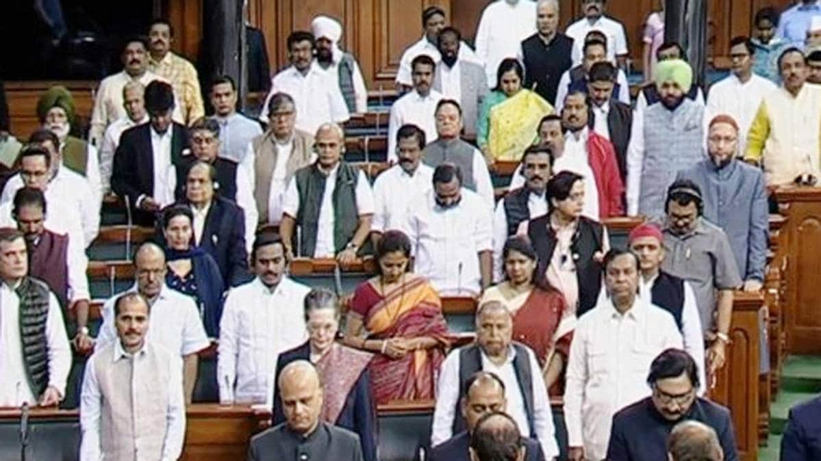 10 मिनट 50 खबरें