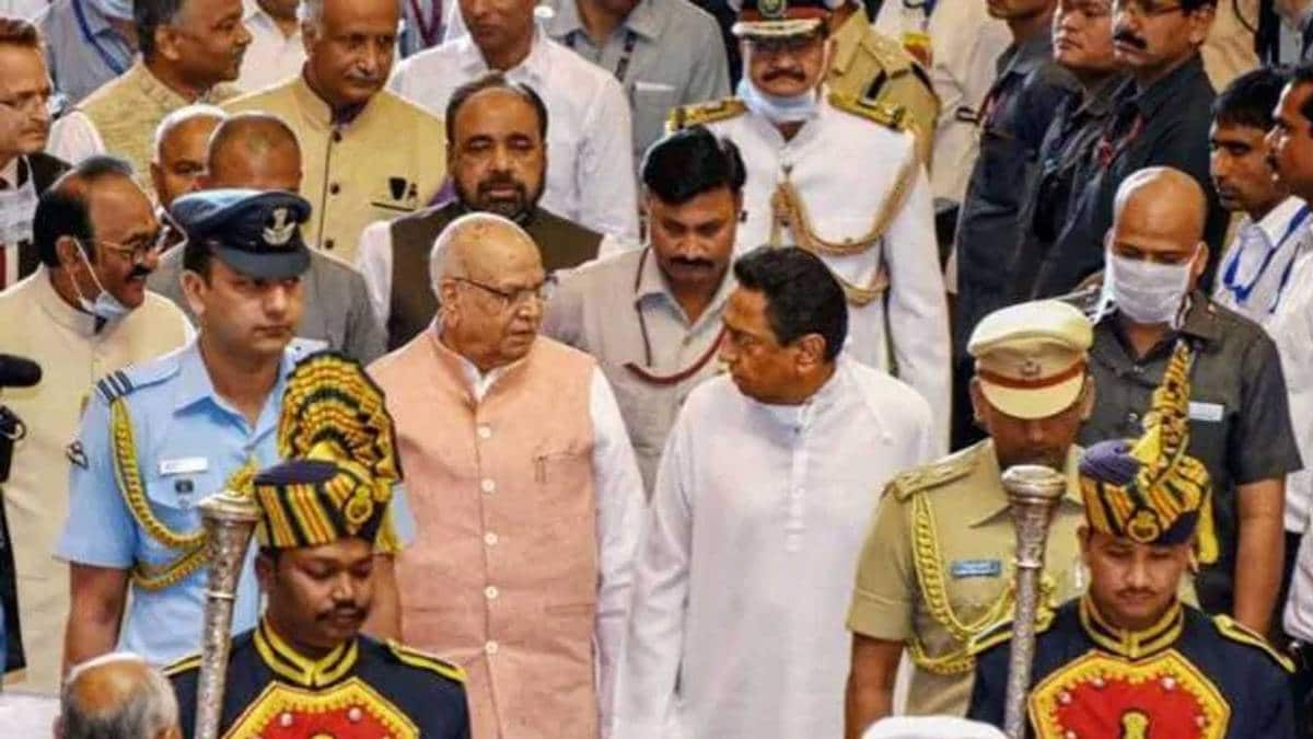 राज्यपाल लालजी टंडन के साथ कमलनाथ