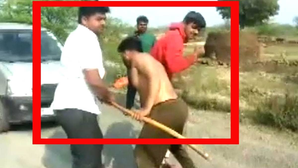गोकशी के शक में 2 युवकों पीटा