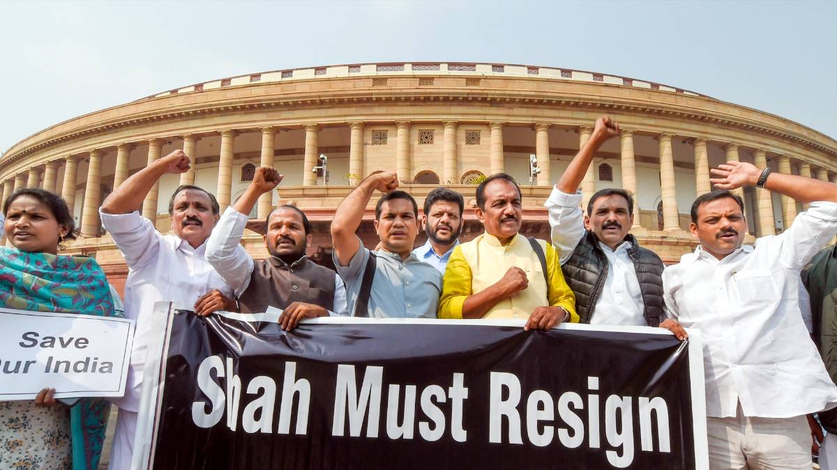 संसद में हंगामा (PTI)