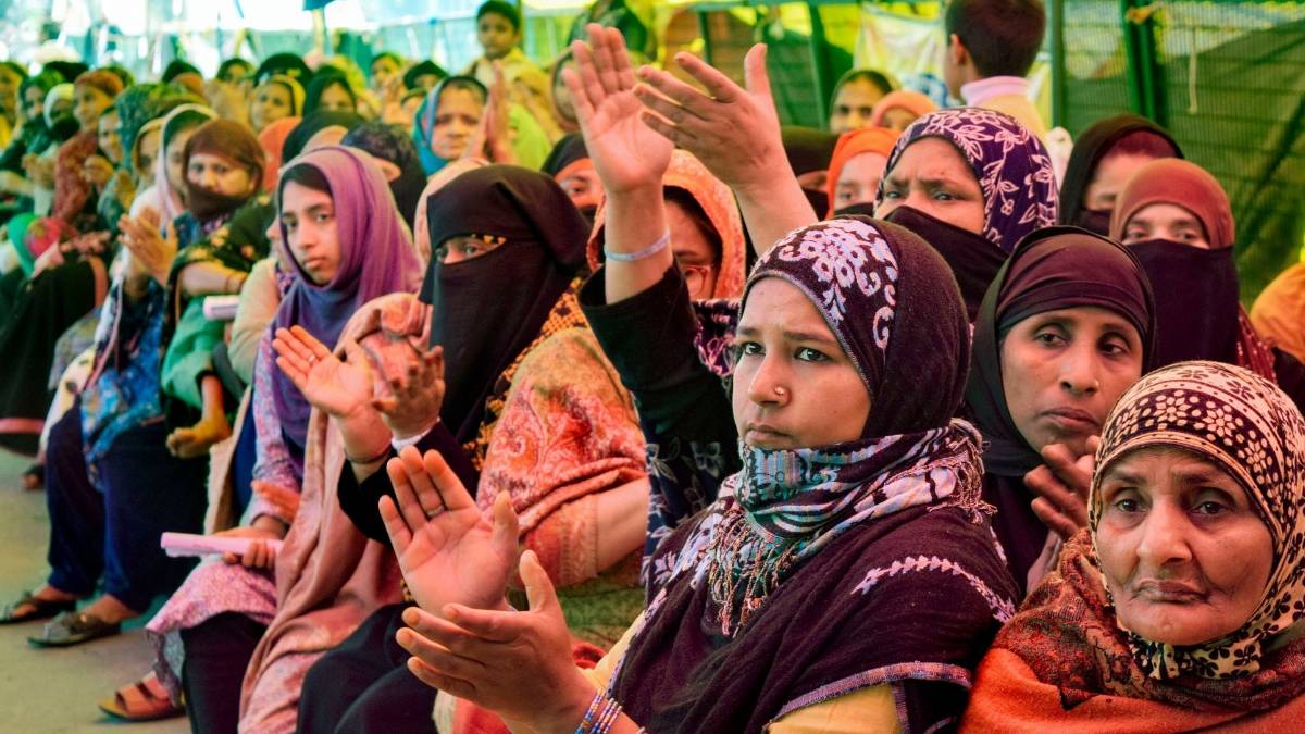 शाहीन बाग में महिलाओं का धरना जारी