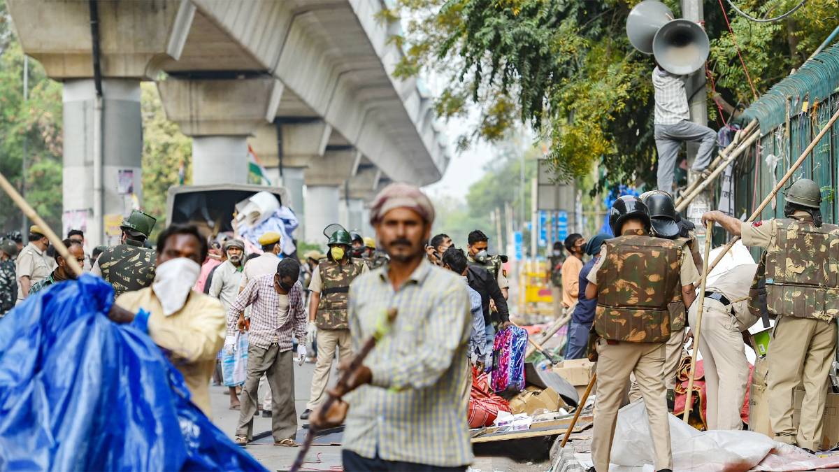 कोरोना के चलते पुलिस ने लिया एक्शन