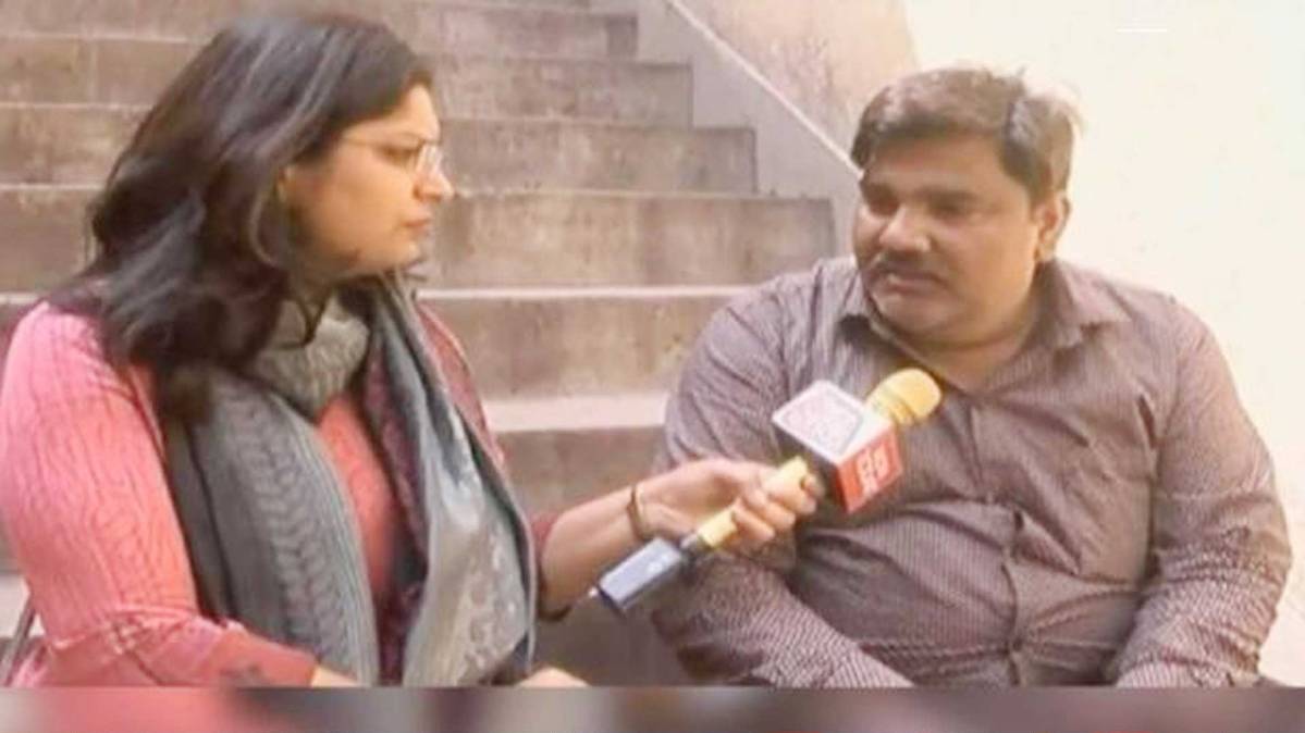 आजतक पर ताहिर हुसैन