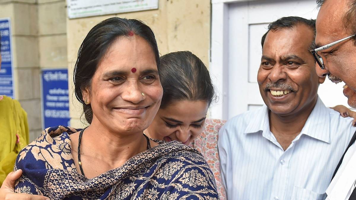 निर्भया की मां आशा देवी (फोटो: PTI)