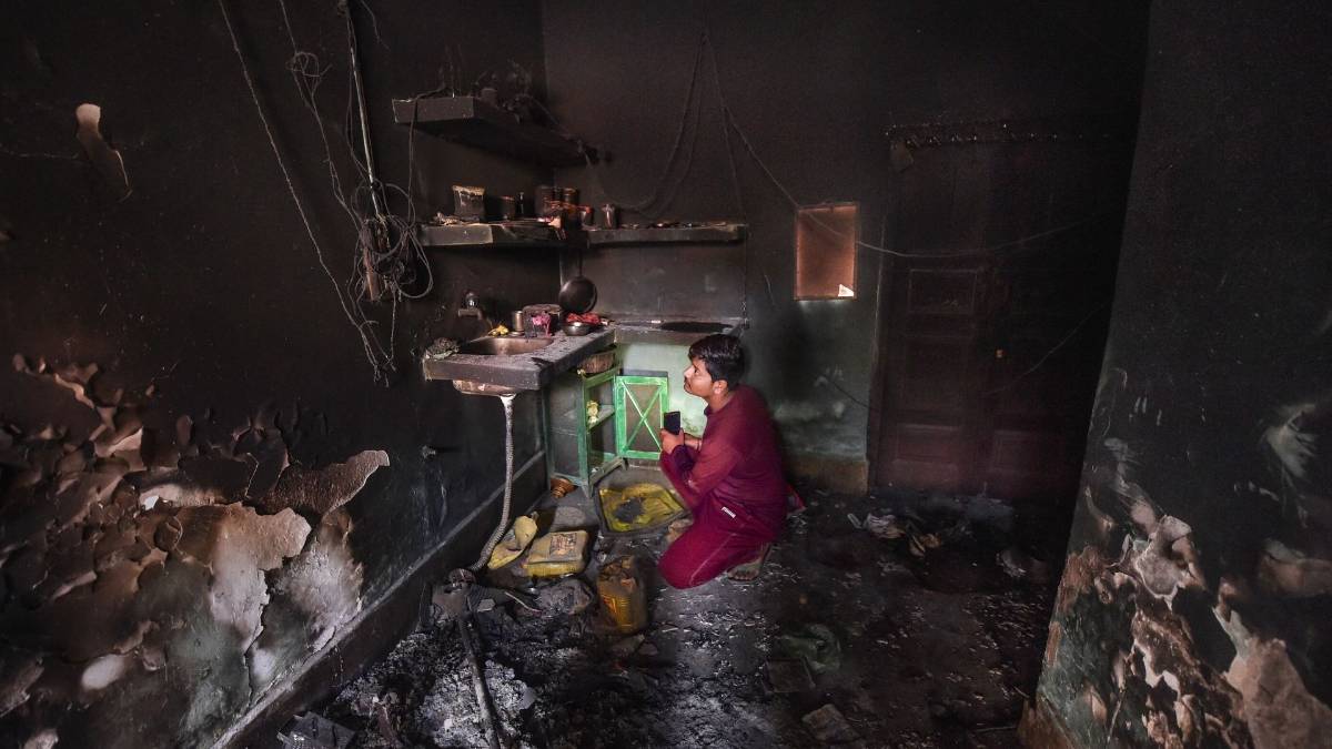 कब भरेगा ये गहरा जख्म?