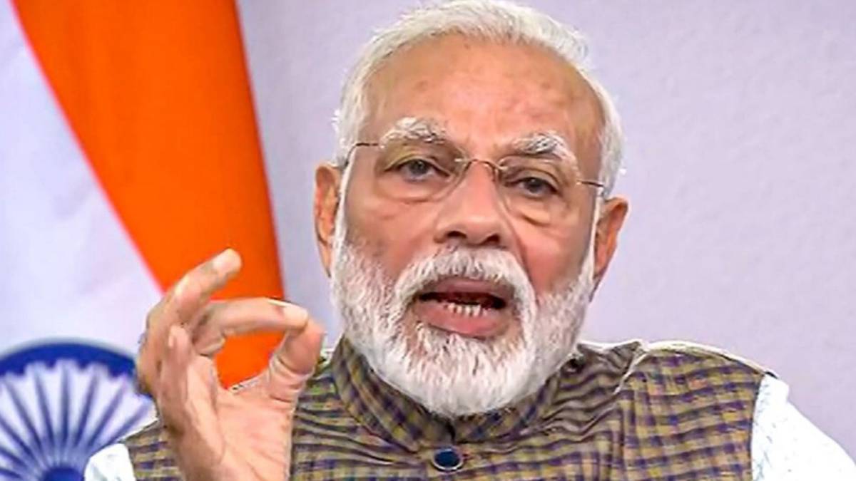 वाराणसी की जनता से रूबरू हुए पीएम नरेंद्र मोदी