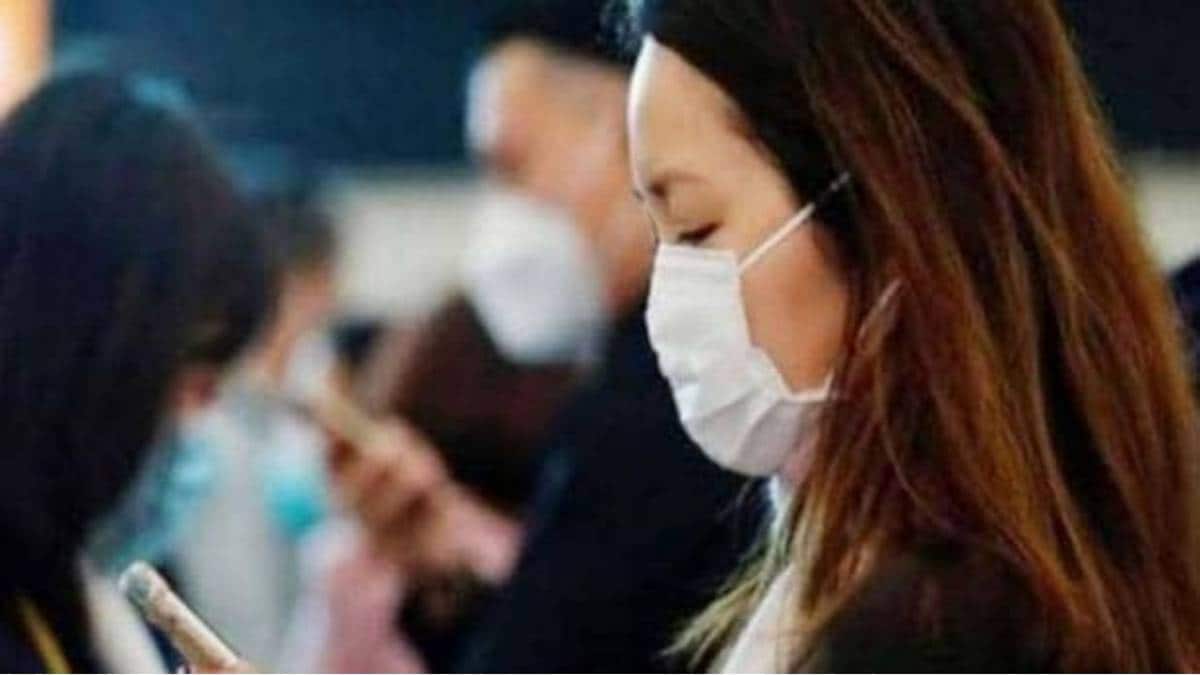 कोरोना वायरस को लेकर तरह-तरह के भ्रांतियां फैली (फाइल फोटो- Aajtak)