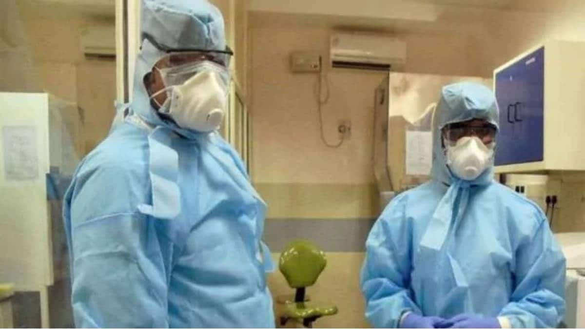 कोरोना की वजह से डॉक्टर की मौत (फाइल फोटो)