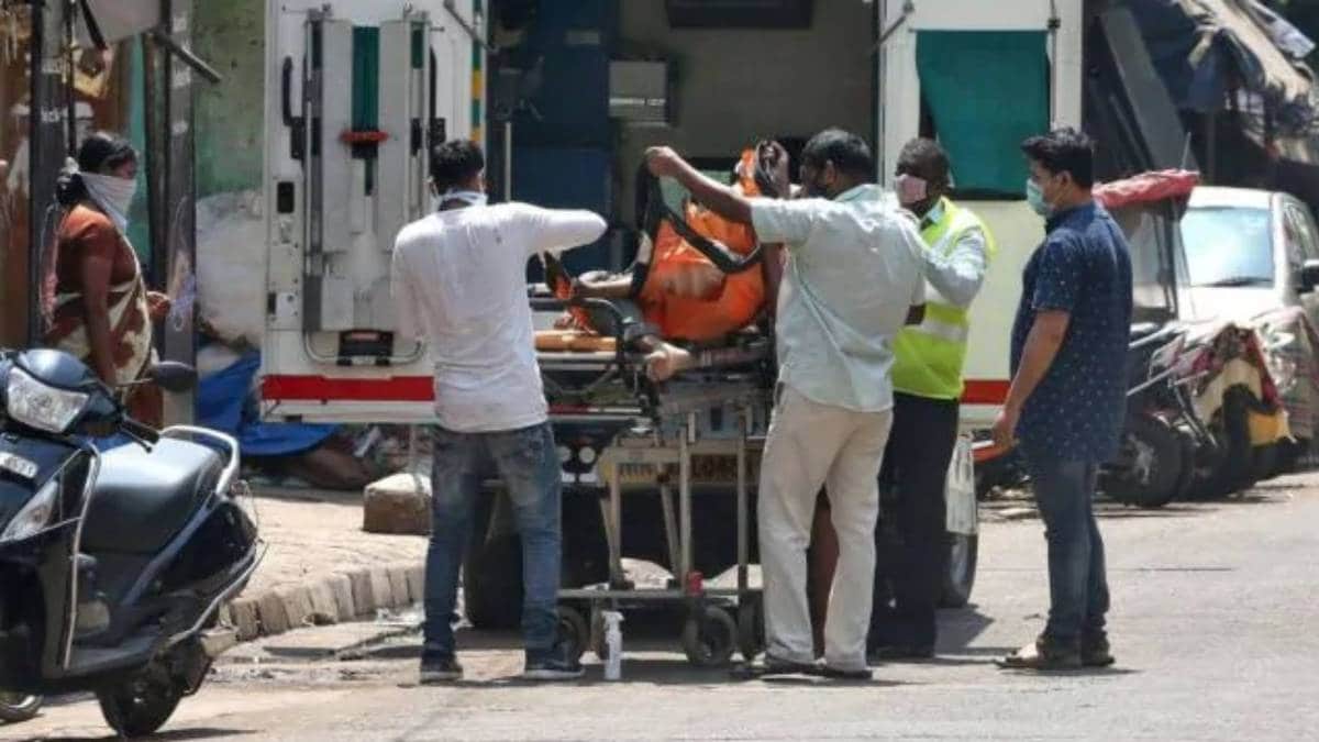 धारावी में कोरोना का संकट गहराया (File-PTI)