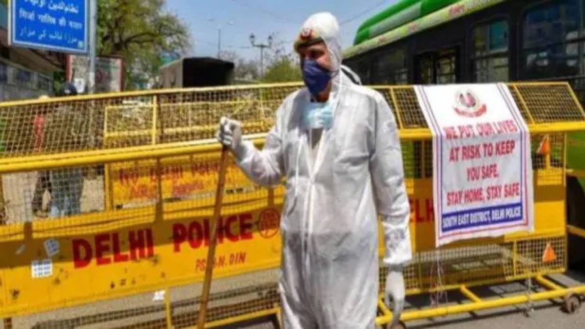 दिल्ली में  कोरोना के एक हजार से ज्यादा मरीज (File-PTI)