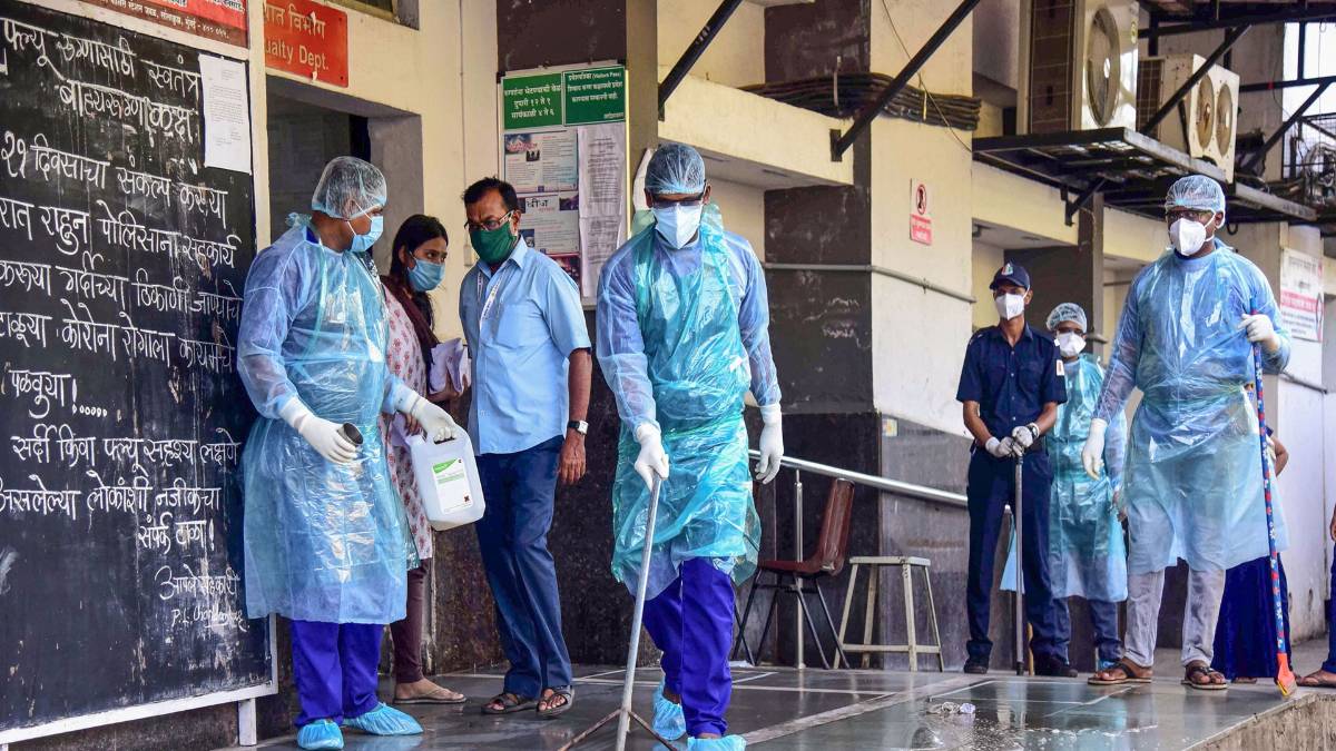 कोरोना ने बिगाड़ा देश का हाल (फोटो-पीटीआई)