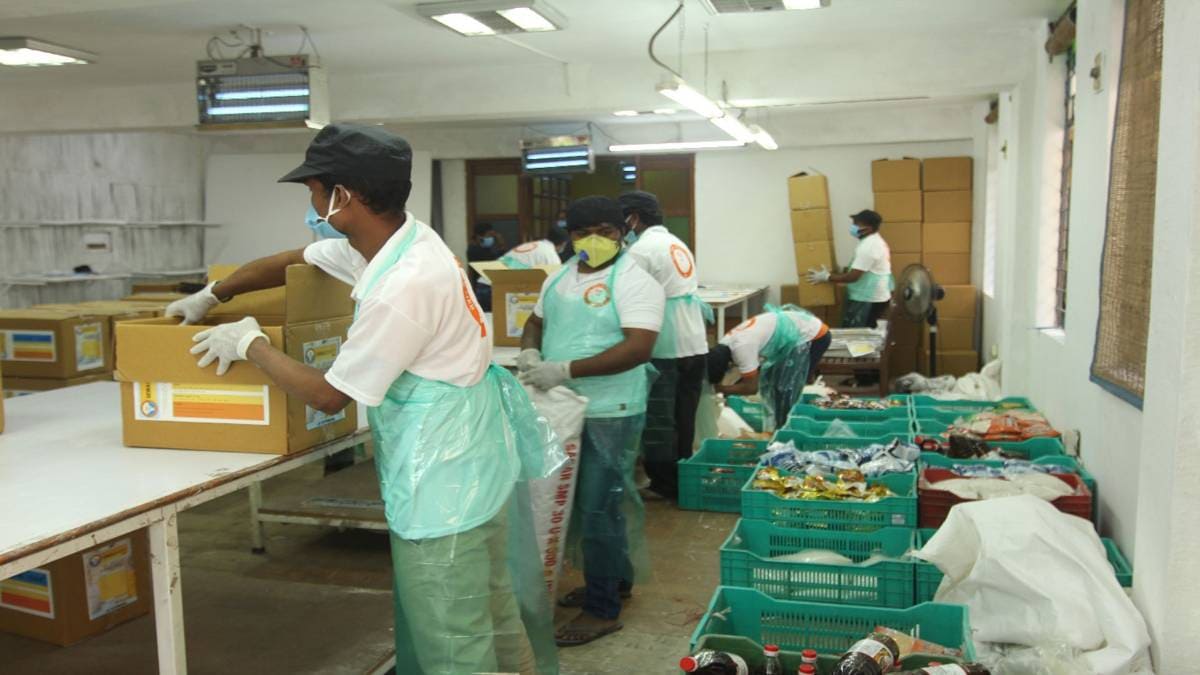 गरीब परिवारों के लिए राशन (Photo-twitter/Tajinder Pal Singh Bagga)