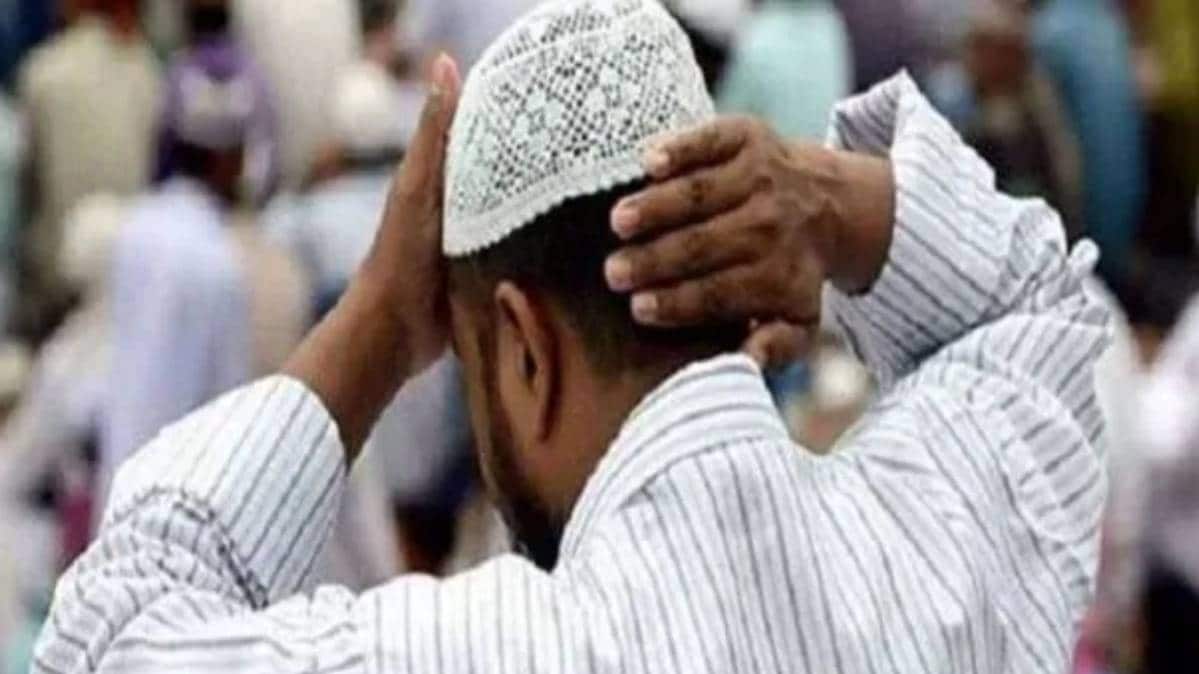 लॉकडाउन में मस्जिद में पढ़ी गई नमाज (File-Photo)