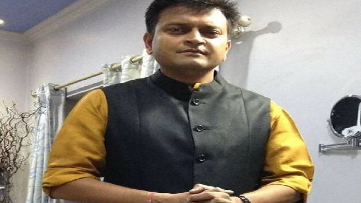 अजय आलोक (twitter)