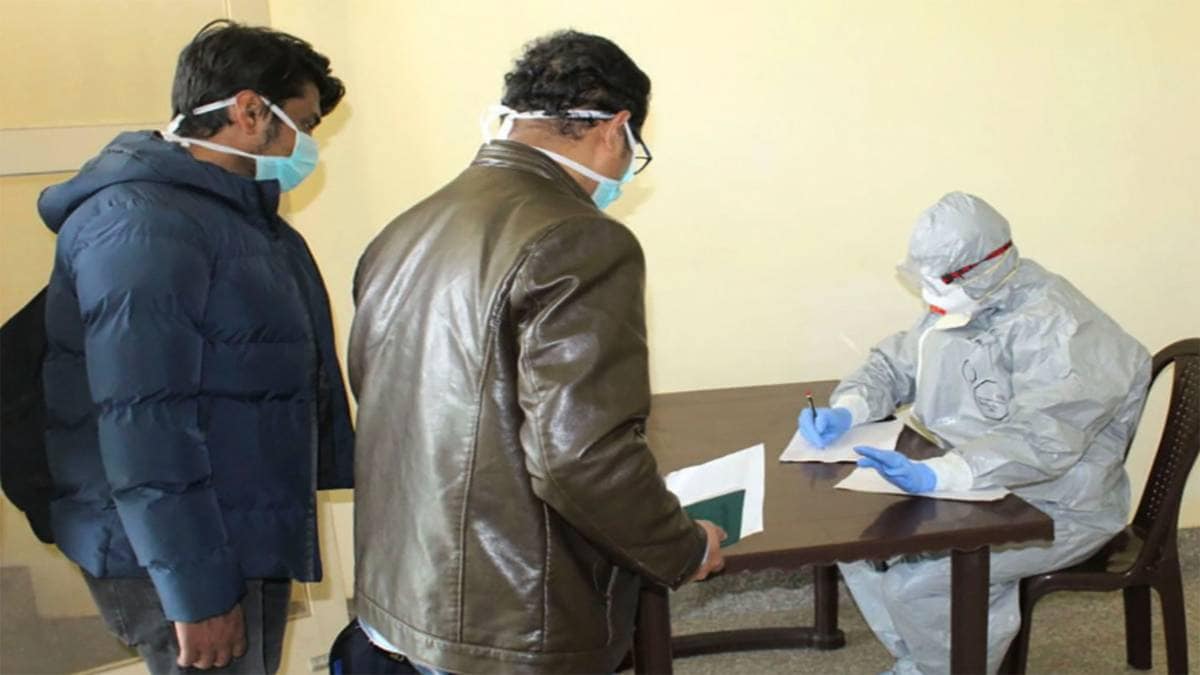 3000 के पार हुई कोरोना मरीजों की तादाद (फोटो-पीटीआई)