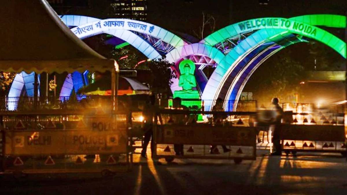 Delhi-Noida border completely closed till further orders