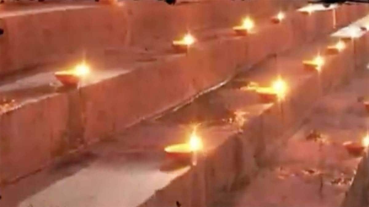 PM की दीया अपील