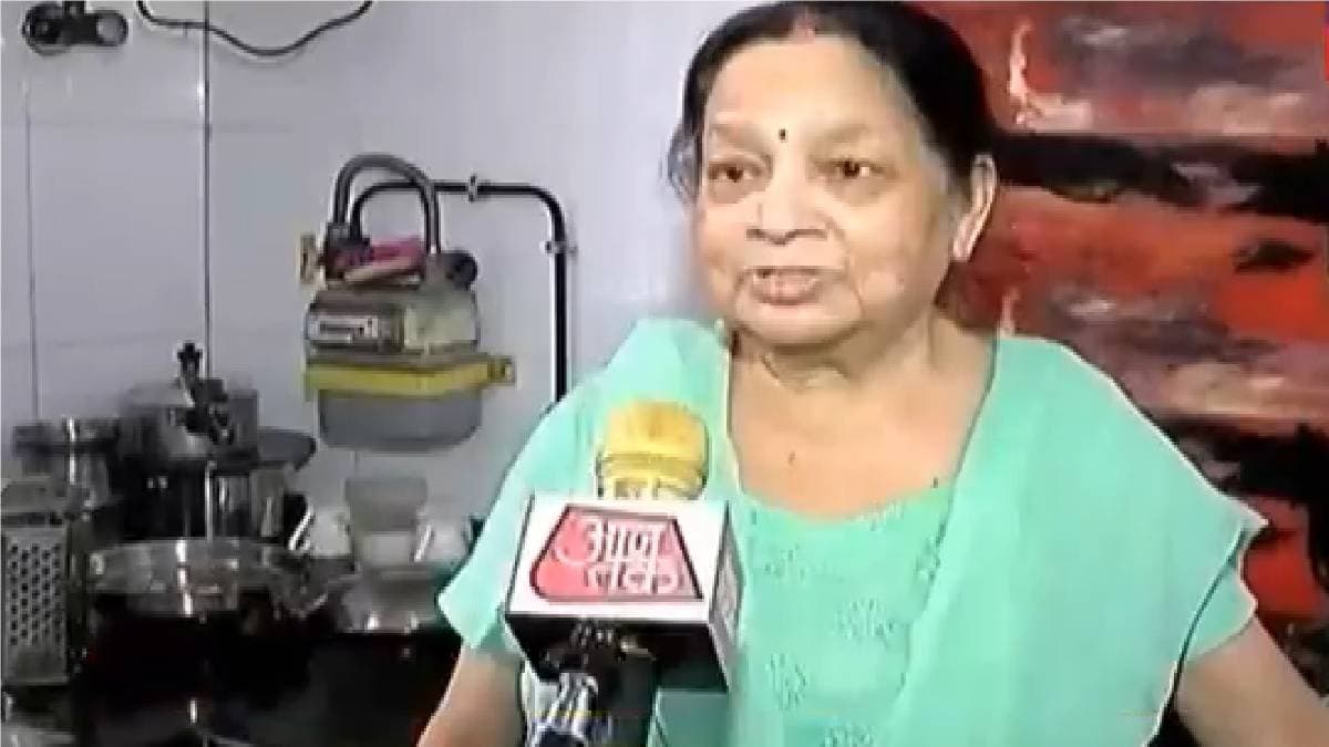 लॉकडाउन में बुजुर्ग परेशान