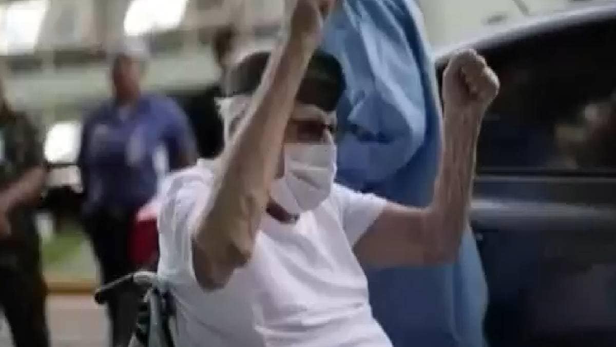 कोरोना को मात देकर घर लौटा ये शख्स