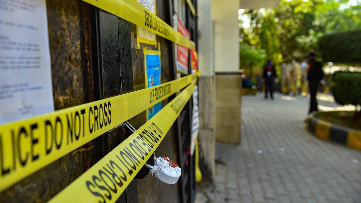 Coronavirus: कई कोरोना हॉटस्पॉट इलाके सील