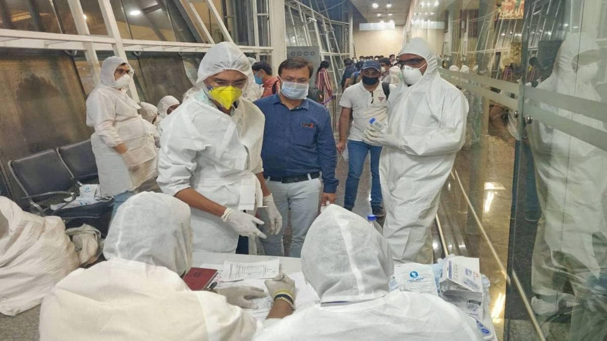 देश में कोरोना से मौत का आंकड़ा 100 के पार