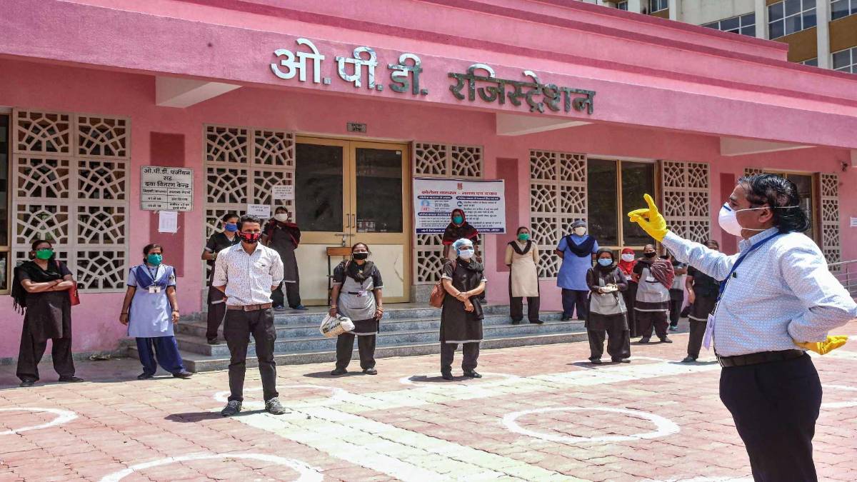 Corornavirus: मरीजों का आंकड़ा तेजी से बढ़ रहा