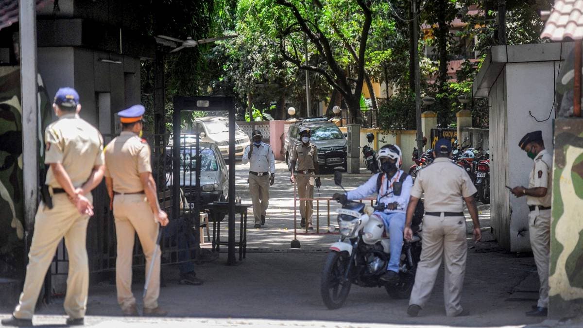 CM आवास तक पहुंचा कोरोना संक्रमण (File Photo-PTI)