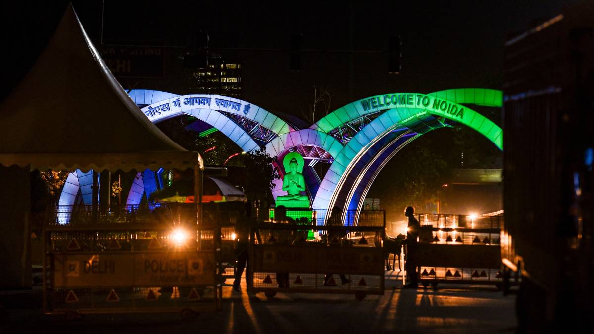 नोएडा-दिल्ली बॉर्डर सील (फोटो-पीटीआई)