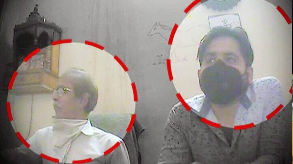 Sting Operation: Rapid testing kits are being sold openly in Delhi-NCR