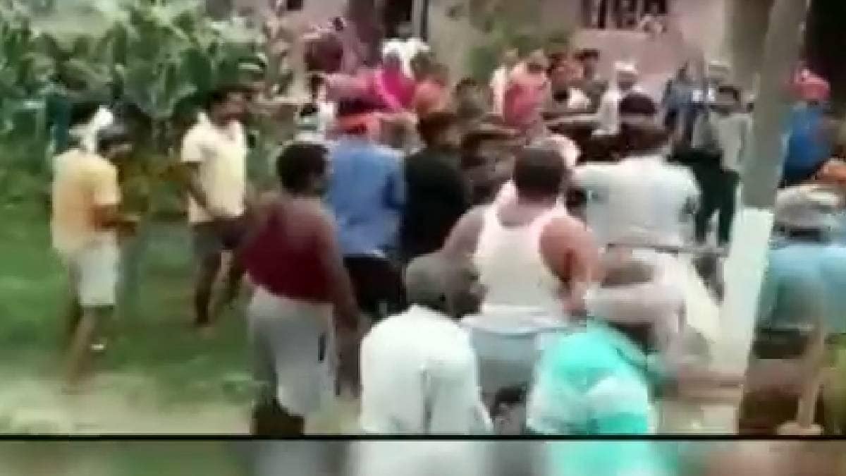 योगी के उत्तर प्रदेश में बवाल