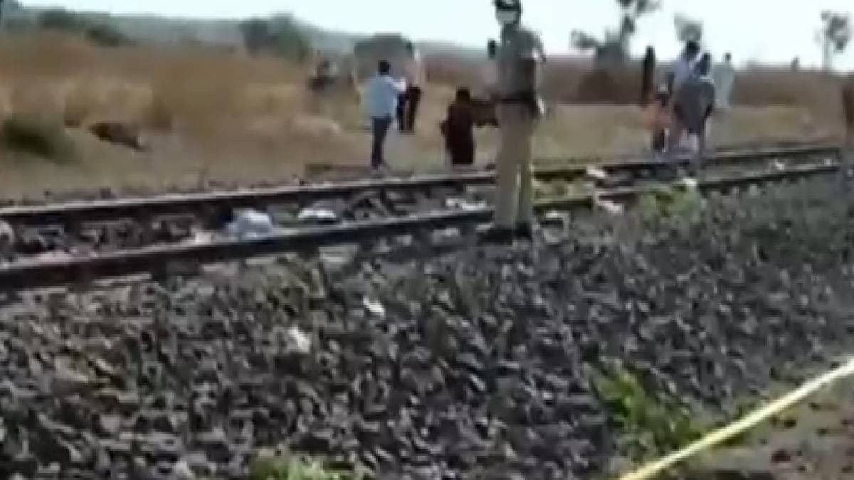 मजदूरों को ट्रेन ने रौंदा