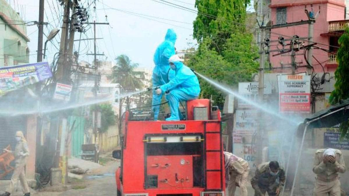 कोरोना में कम हो रहे हैं हॉटस्पॉट जिले (File-PTI)