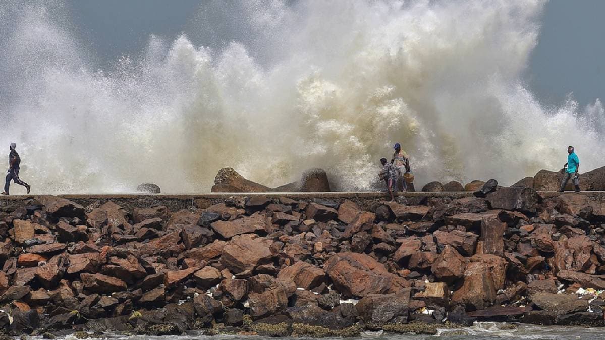 10 मिनट 50 खबरें