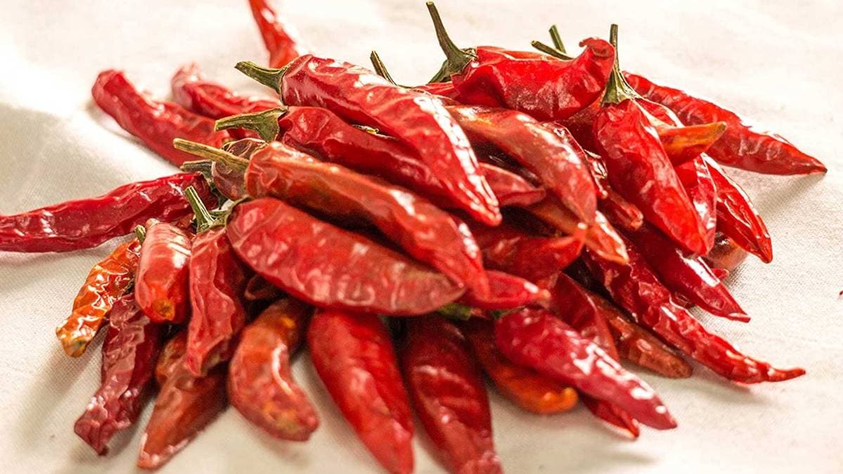 क्या मिर्च खाने से भागता है कोरोना