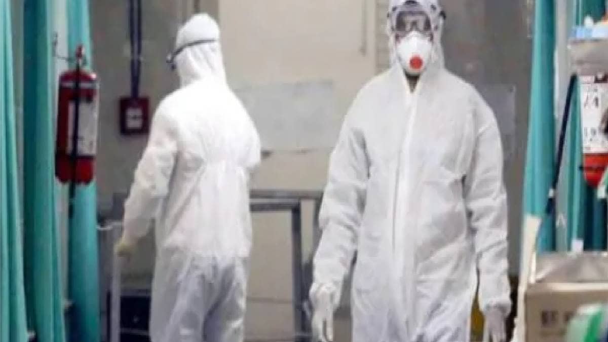 कोरोना के खिलाफ जंग जारी