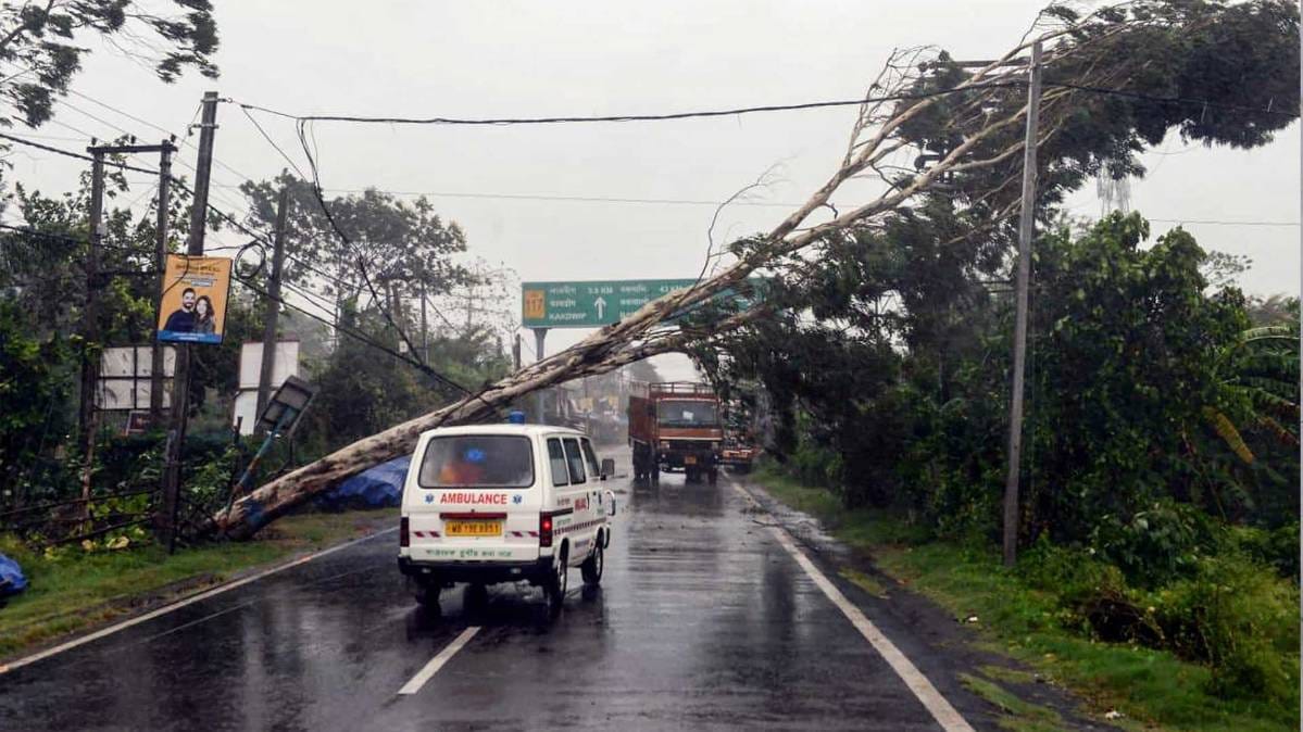 Cyclone Amphan: ओडिशा और बंगाल के हालात