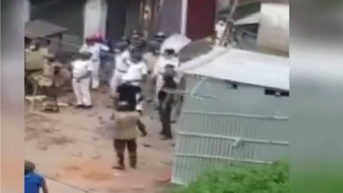 दो पक्षों में झड़प