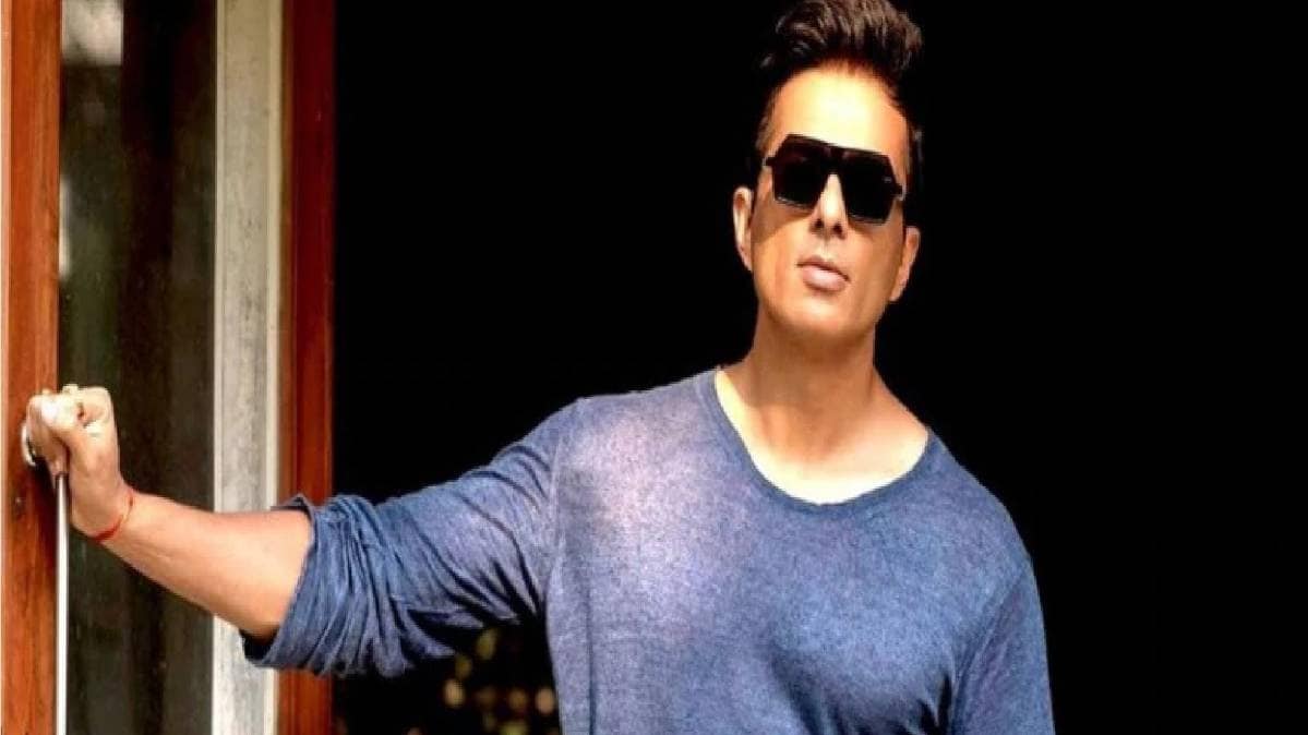 एक्टर सोनू सूद