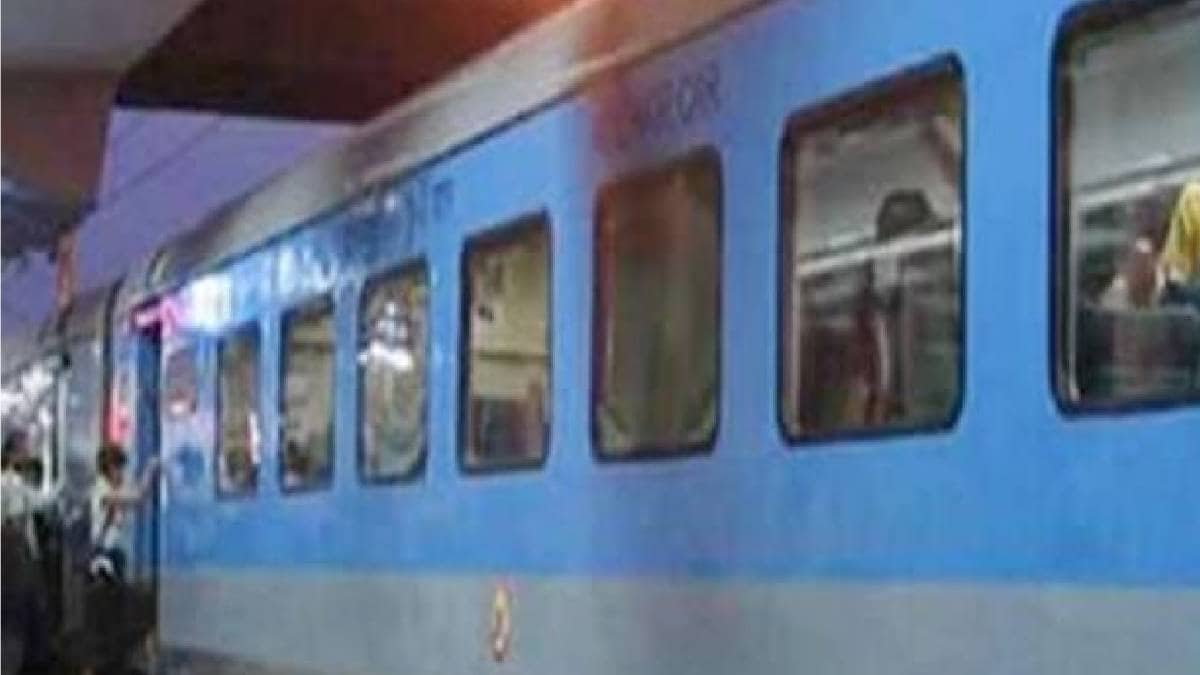 कोरोना के कहर से देश परेशान