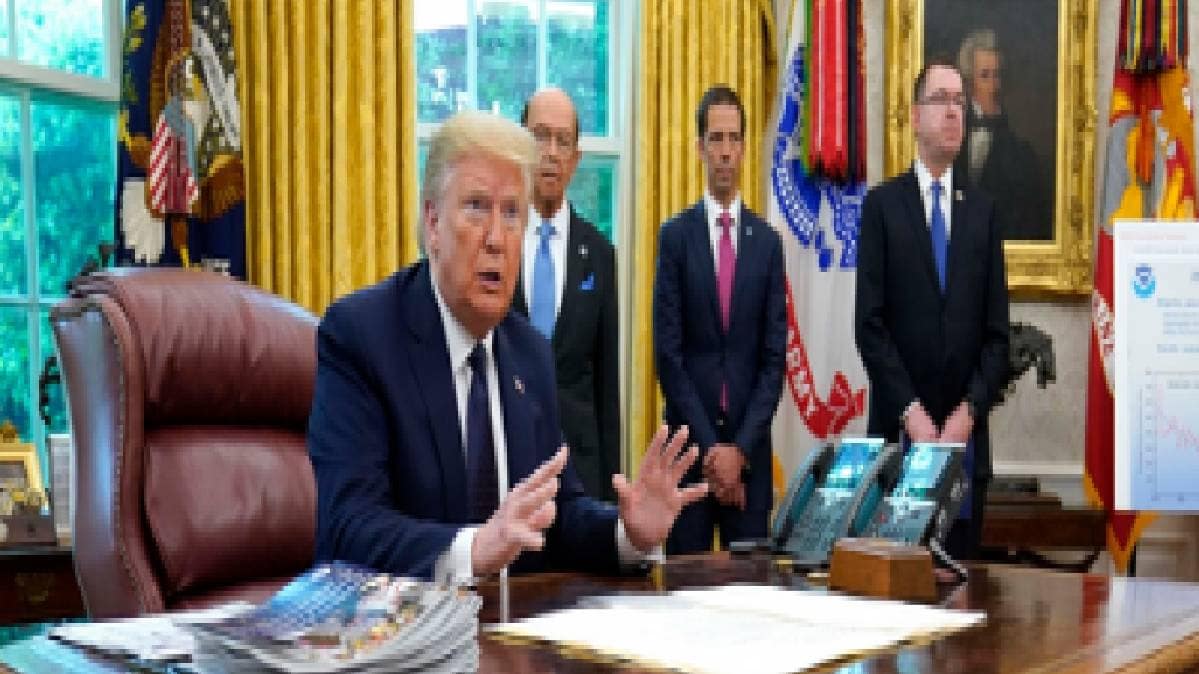 डोनाल्ड ट्रंप