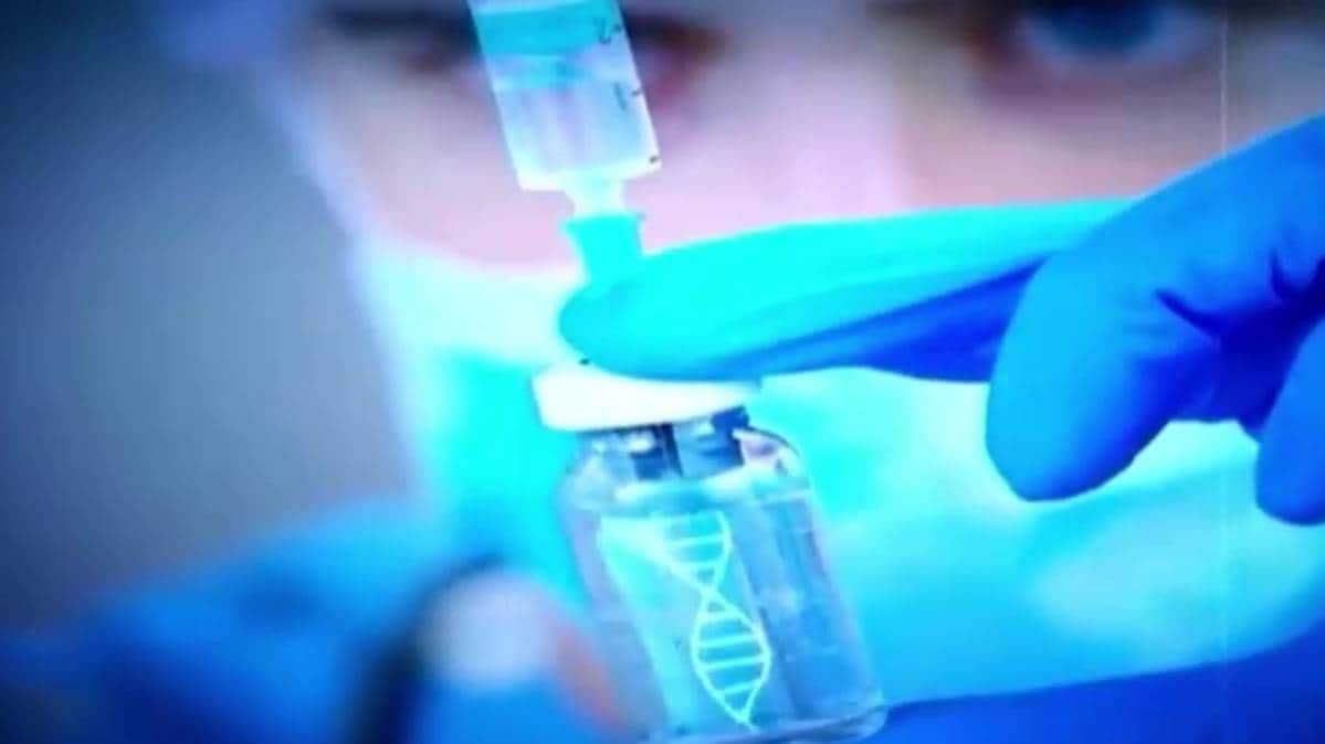 कोरोना के टीके पर चल रहा है काम (File- Shwetpatra)