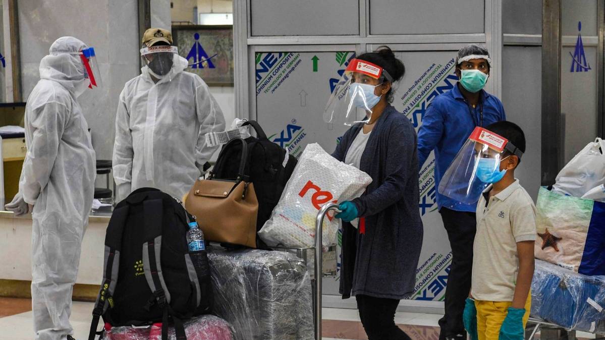 देशभर में घरेलू उड़ानों की शुरुआत हो गई है (File-PTI)