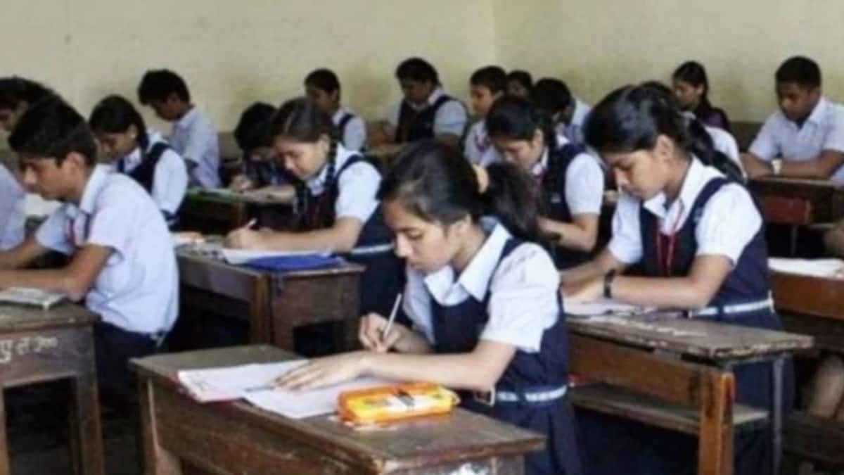 सीबीएसई बोर्ड की 10वीं और 12वीं क्लास की परीक्षाएं रद्द (Photo: PTI)