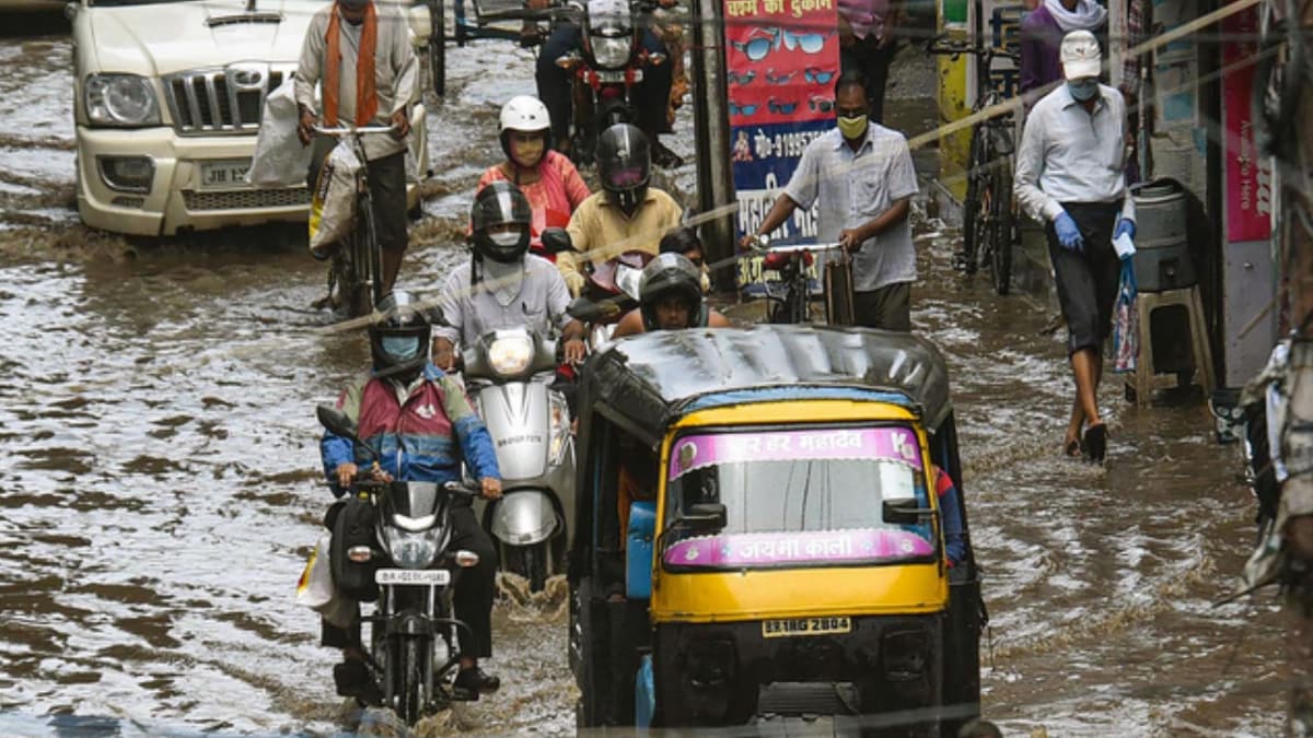 मूसलाधार बारिश से पटना में जलजमाव (File-PTI)