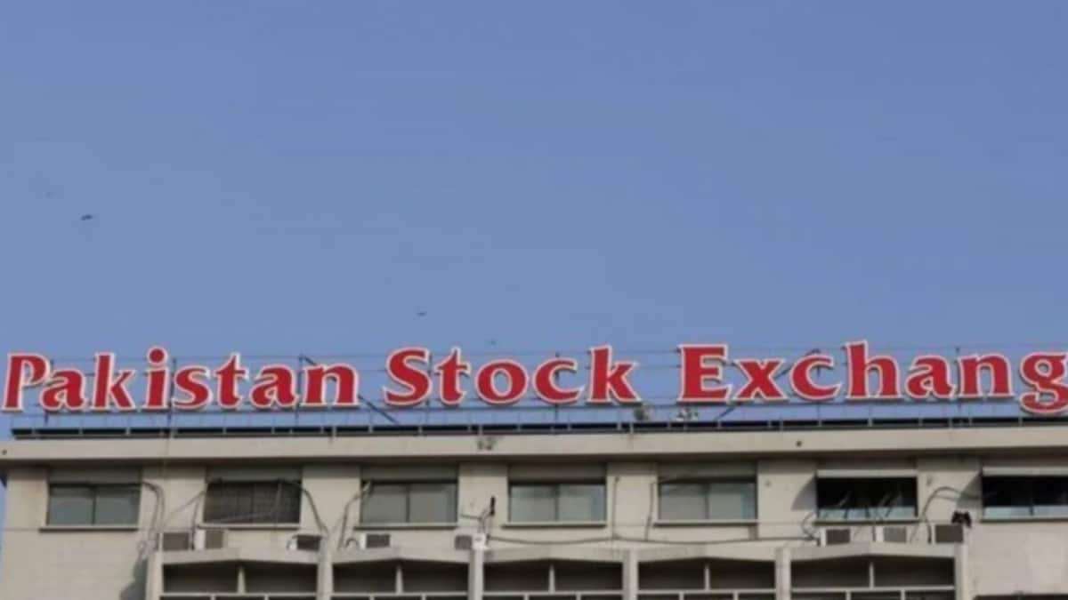 स्टॉक एक्सचेंज में घुसे आतंकी हमला (File- Representative Image ANI)