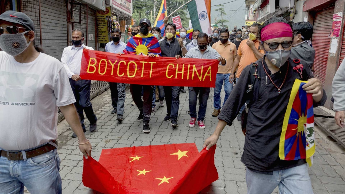 चीनी सामान के बहिष्कार को लेकर विरोध तेज (फोटो-PTI)