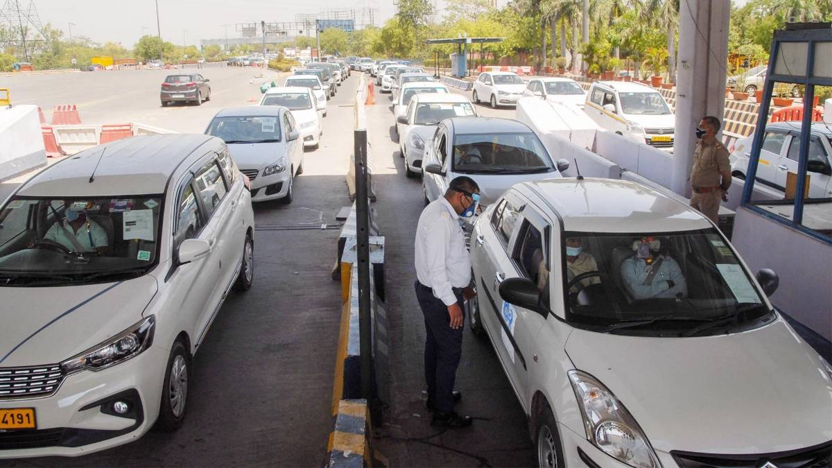 West UP people protest against Kejriwal government decision