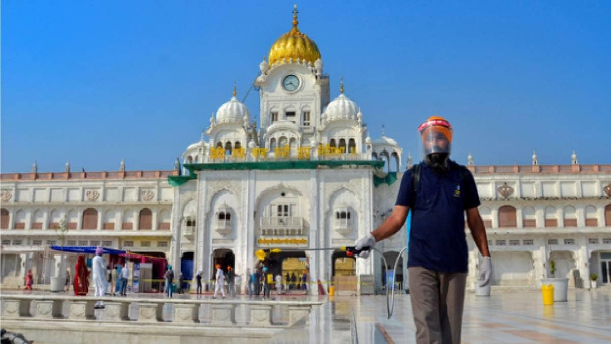 देशभर में खुले धार्मिक स्थल