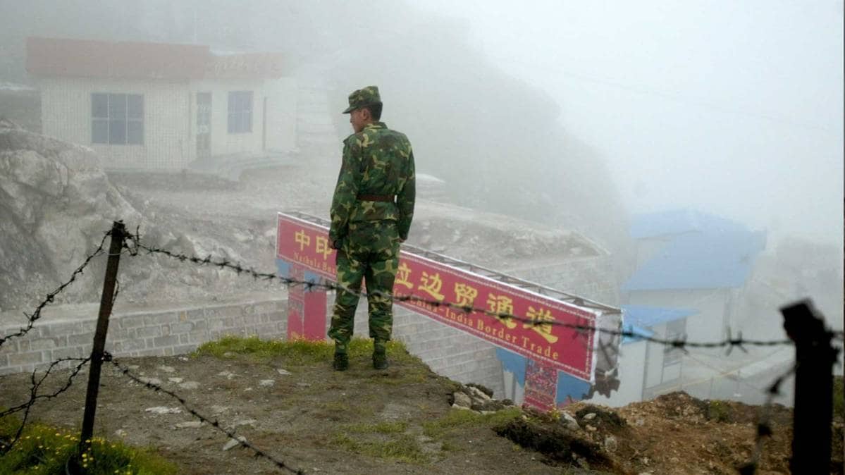 LAC पर भारत-चीन तनाव कम करने की कोशिश में फोटो-