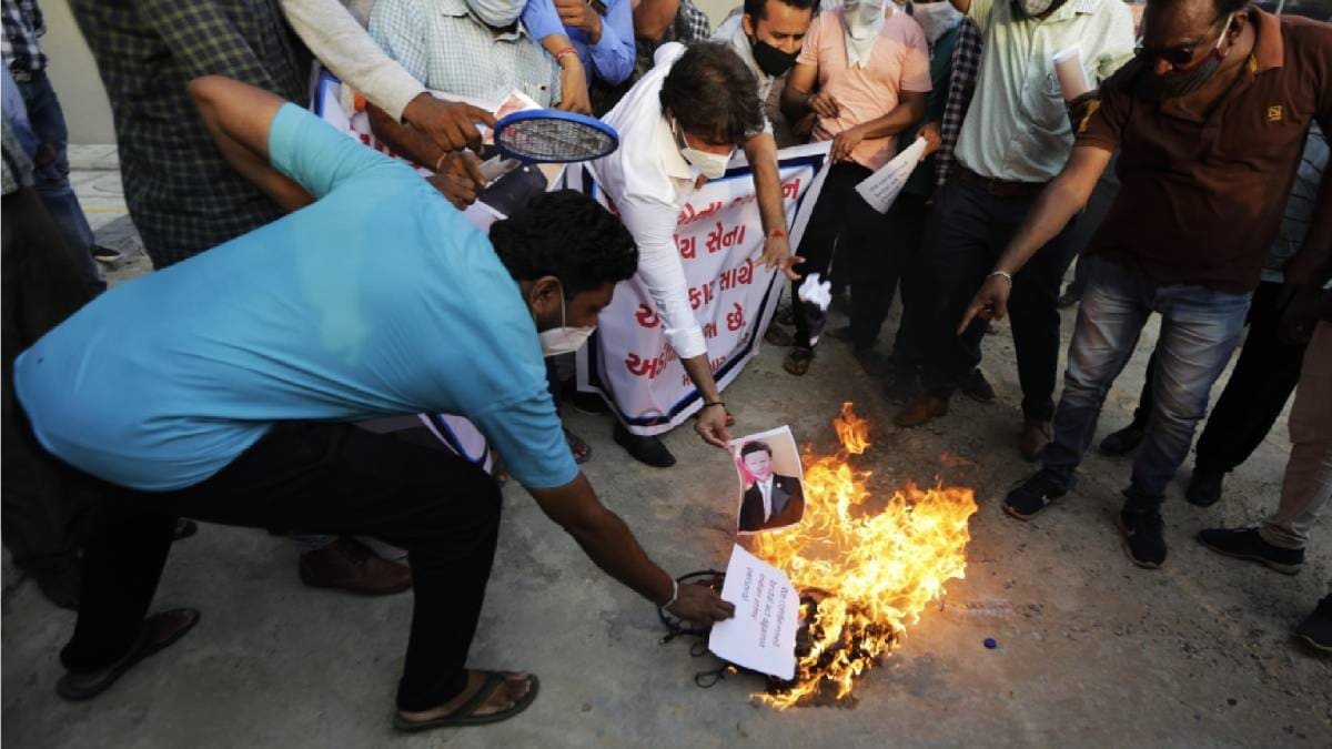 चीन के खिलाफ प्रदर्शन